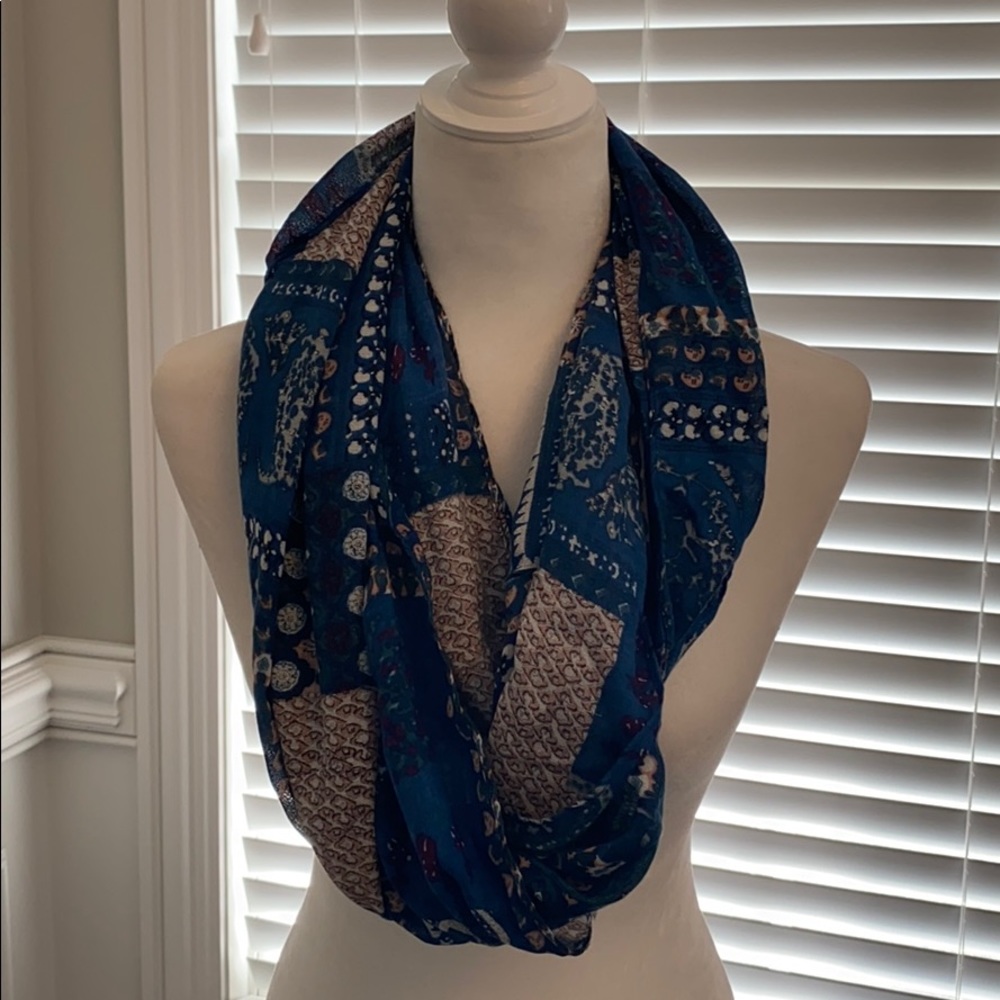 NWT Stitch Fix Lulu Infinity Scarf